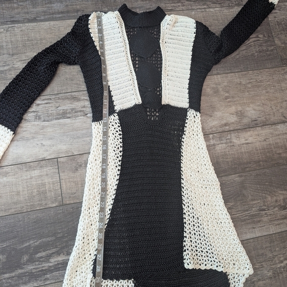 Andrea Almeida Black And White Crochet Greta Mini Dress Xs - Picture 11 of 16